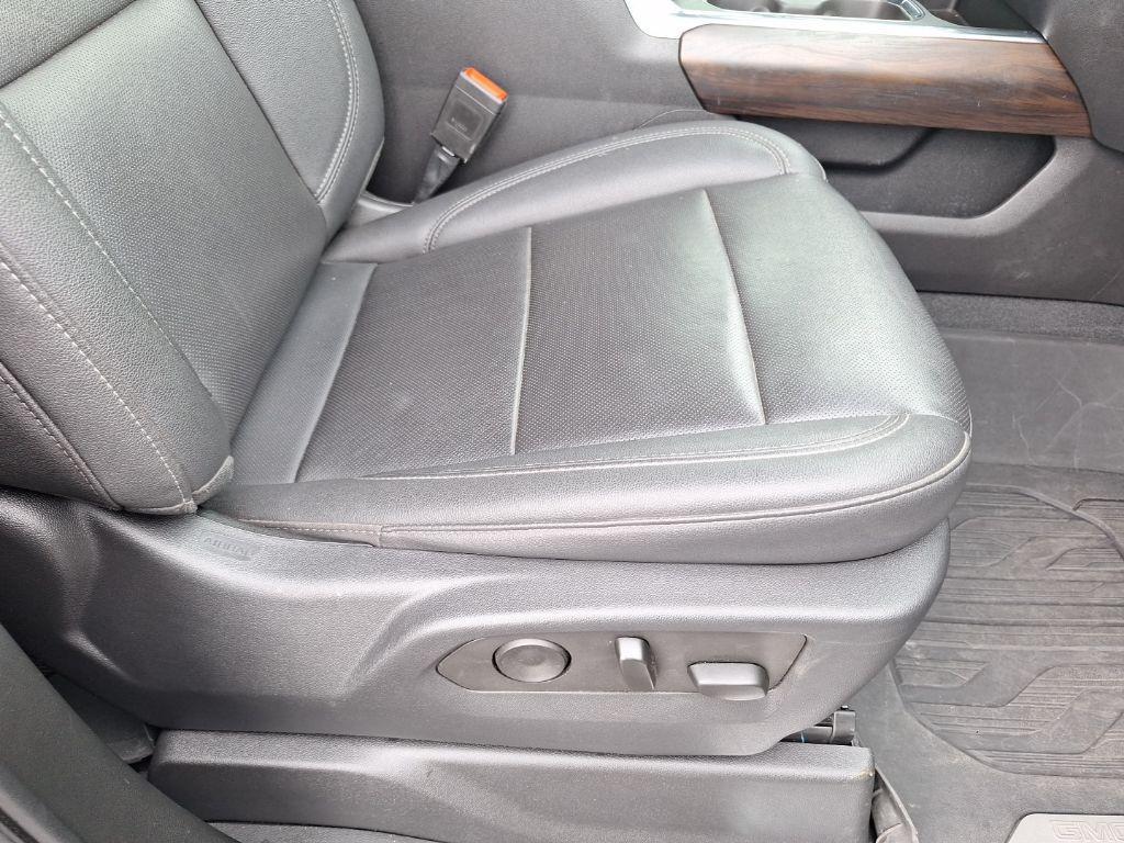 used 2022 GMC Sierra 1500 car, priced at $40,326