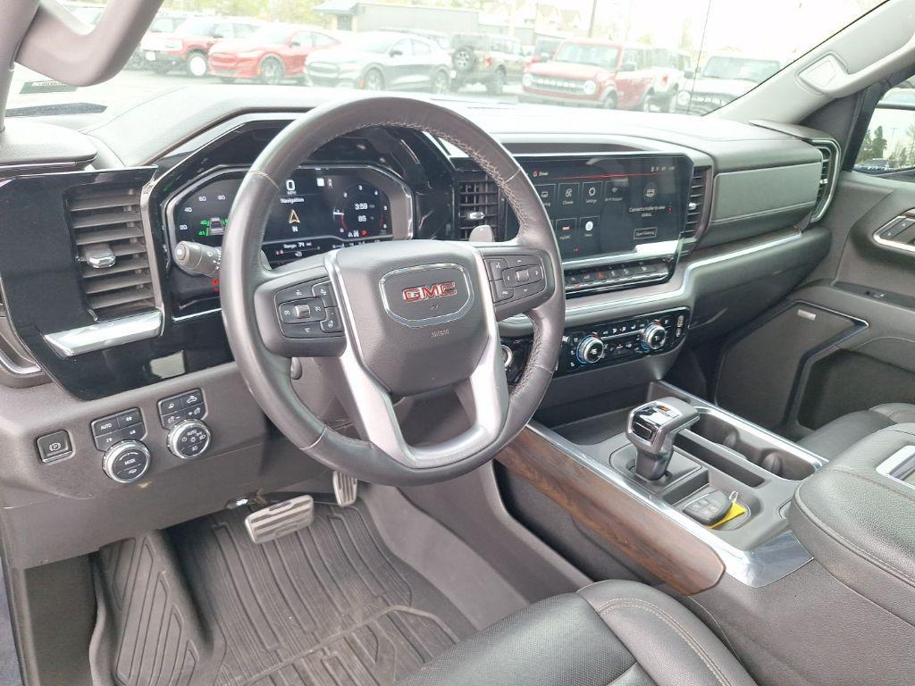 used 2022 GMC Sierra 1500 car, priced at $40,326