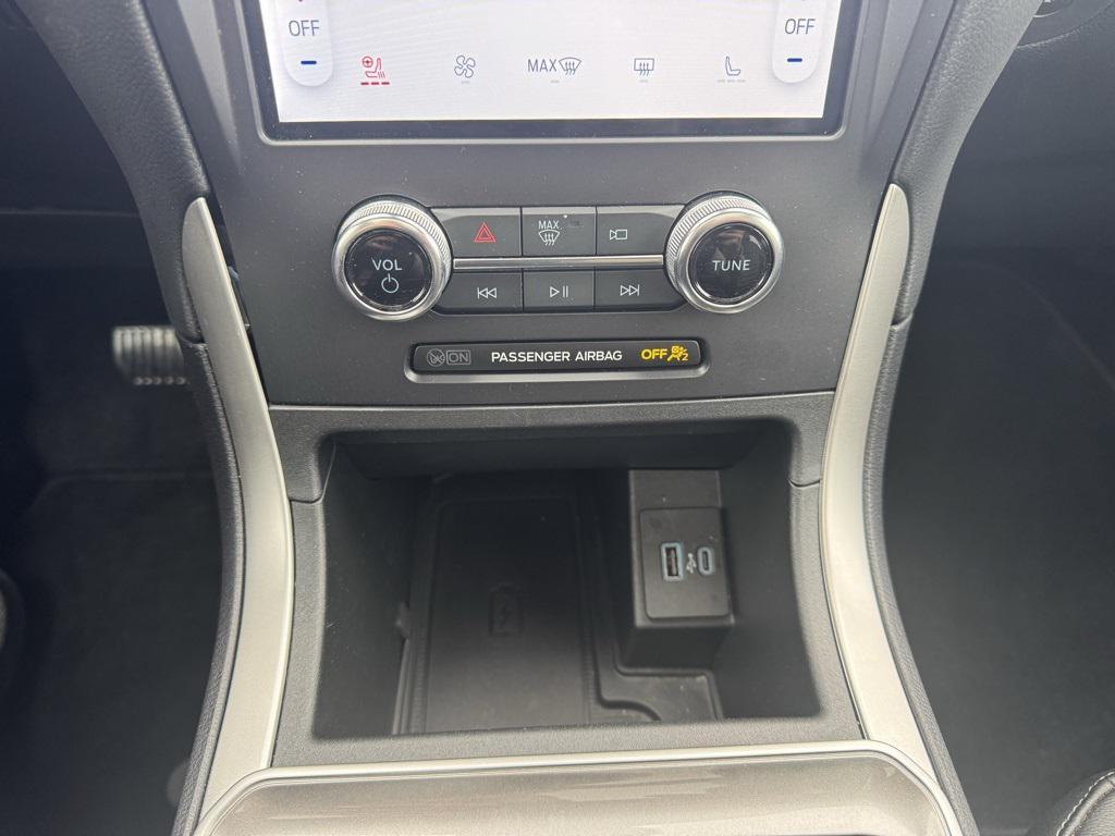 used 2024 Ford Edge car, priced at $26,583