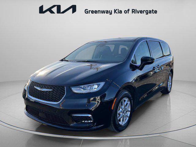 used 2024 Chrysler Pacifica car, priced at $22,669