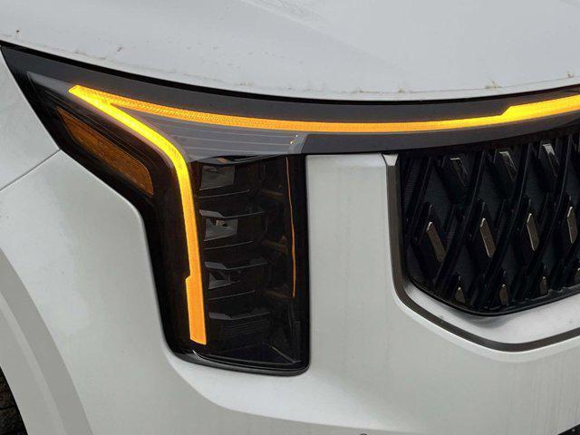 new 2026 Kia Carnival Hybrid car, priced at $44,865