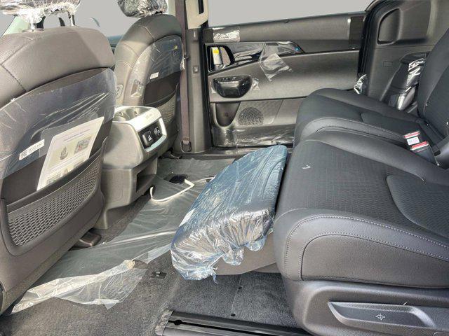 new 2026 Kia Carnival Hybrid car, priced at $53,870