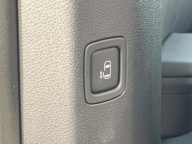 new 2026 Kia Carnival Hybrid car, priced at $53,870