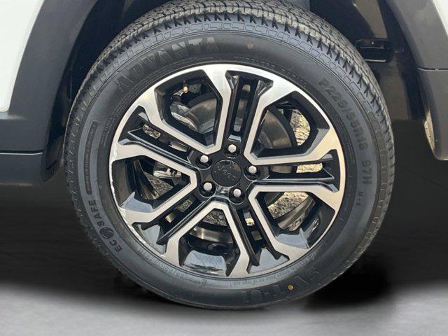 used 2022 Jeep Compass car, priced at $18,980