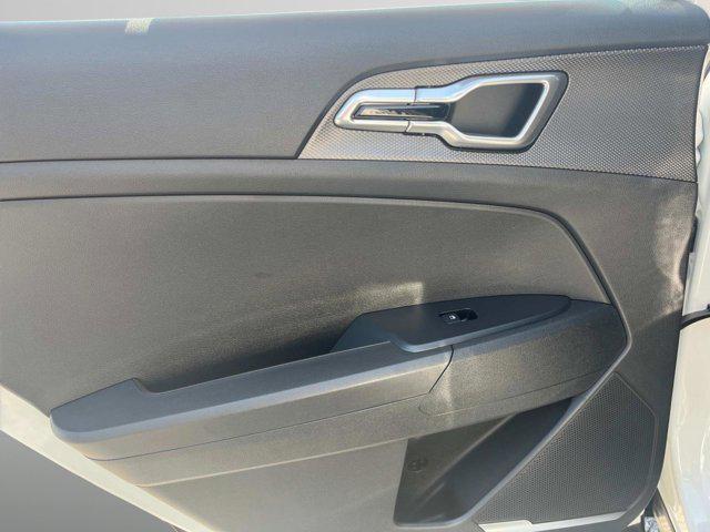 new 2025 Kia Sportage Hybrid car, priced at $32,685