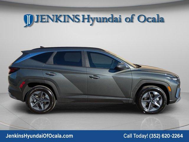 new 2026 Hyundai TUCSON Hybrid car, priced at $32,094