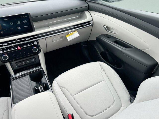 new 2026 Hyundai TUCSON Hybrid car, priced at $32,678