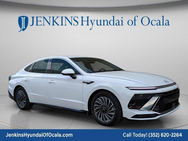 new 2025 Hyundai Sonata Hybrid car, priced at $29,219