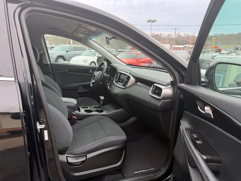used 2019 Kia Sorento car, priced at $12,888
