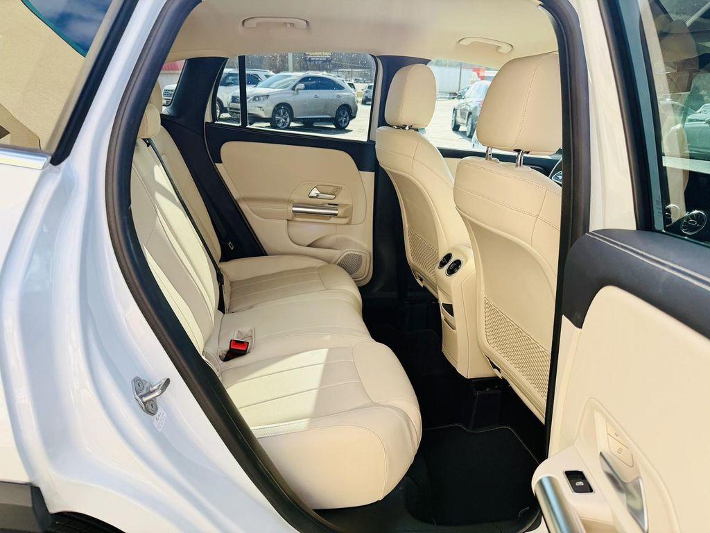 used 2021 Mercedes-Benz GLA 250 car, priced at $18,350