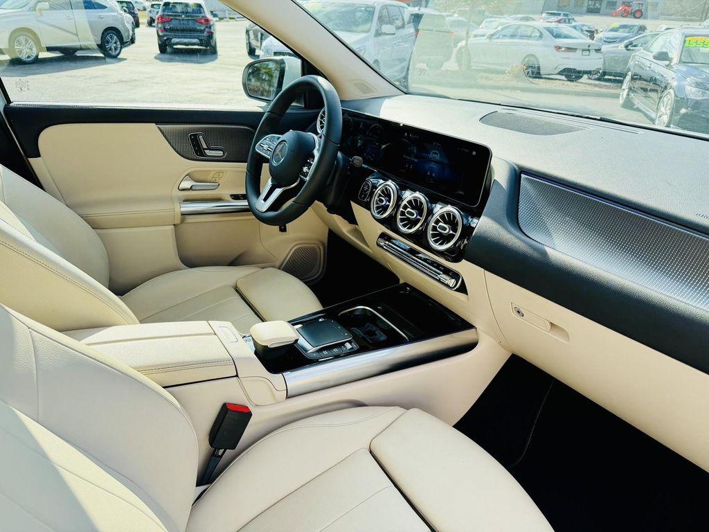 used 2021 Mercedes-Benz GLA 250 car, priced at $18,350