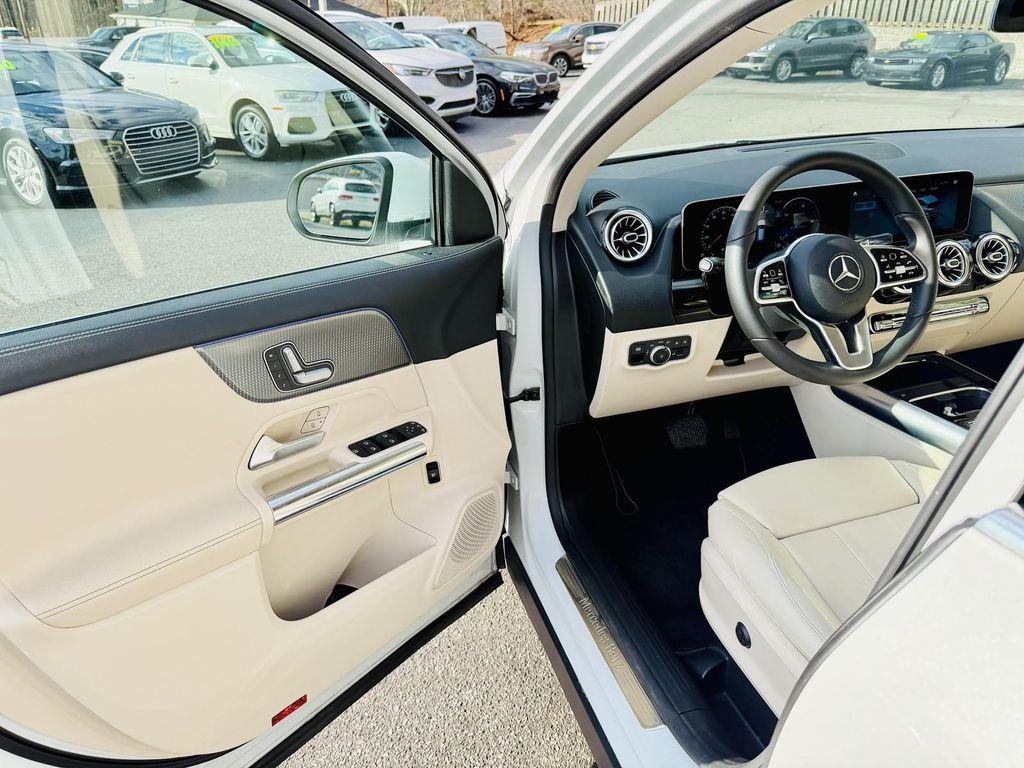 used 2021 Mercedes-Benz GLA 250 car, priced at $18,350