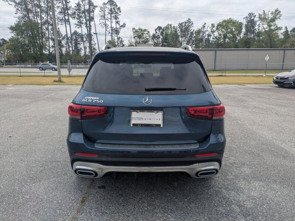 used 2021 Mercedes-Benz GLB 250 car, priced at $23,794