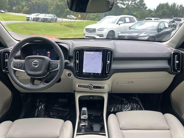 new 2025 Volvo XC40 car, priced at $39,795