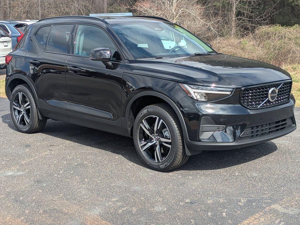 used 2026 Volvo XC40 car, priced at $42,995
