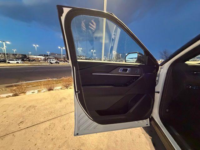 used 2025 Ford Explorer car, priced at $39,500