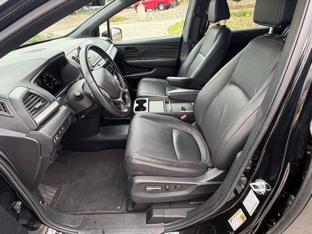 used 2025 Honda Odyssey car, priced at $37,500