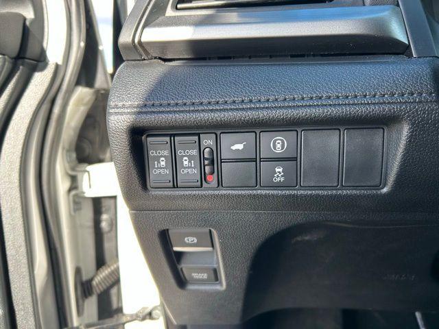 used 2023 Honda Odyssey car, priced at $34,500