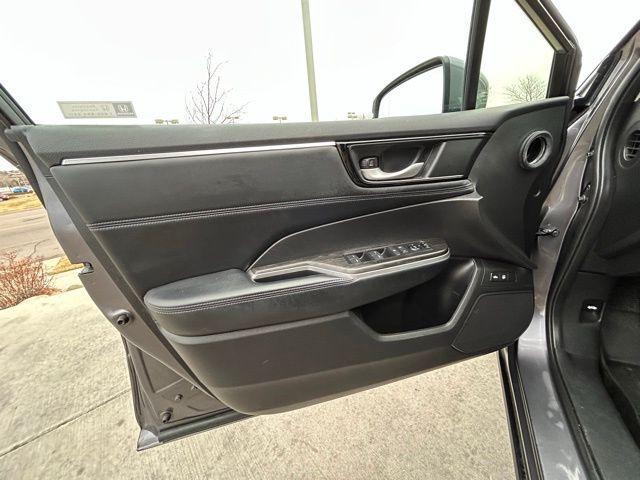 used 2018 Honda Clarity Plug-In Hybrid car, priced at $16,500