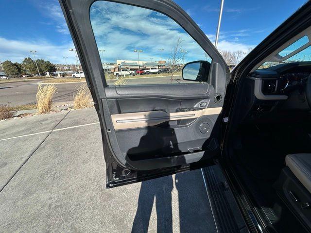 used 2024 Ford Expedition Max car, priced at $58,000