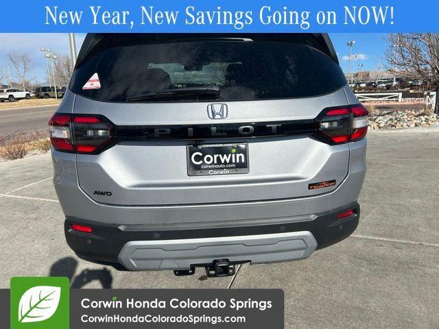 new 2026 Honda CR-V Hybrid car, priced at $39,965