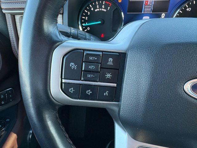 used 2024 Ford Expedition car, priced at $43,000