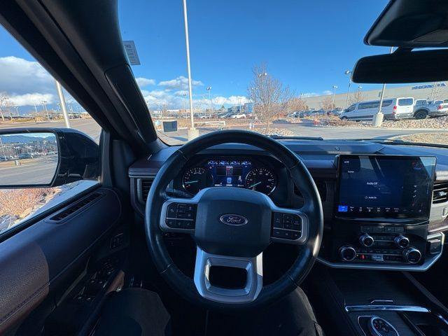used 2024 Ford Expedition car, priced at $43,000
