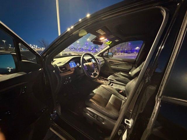 used 2022 Honda Passport car, priced at $26,000