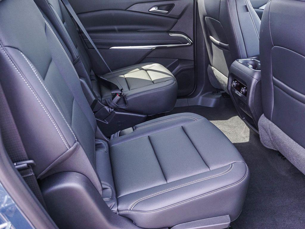 new 2026 Chevrolet Traverse car, priced at $43,795