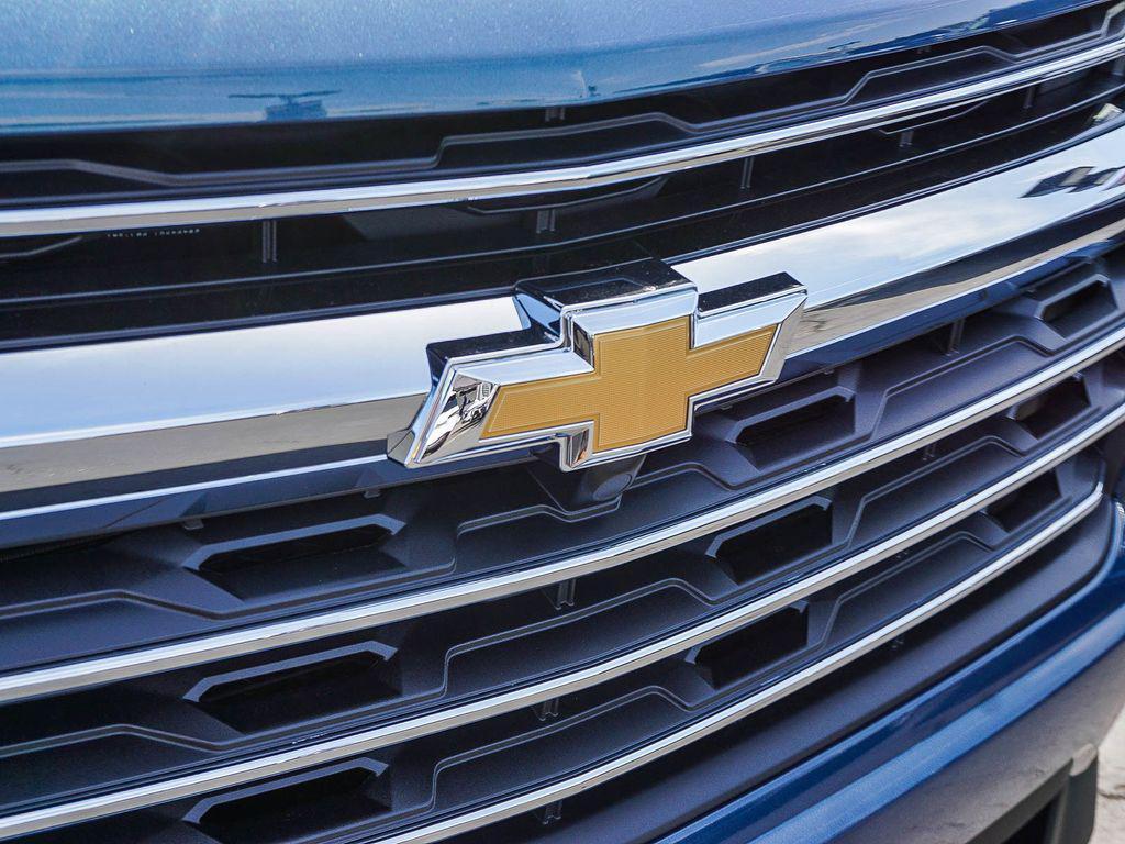 new 2026 Chevrolet Traverse car, priced at $43,795