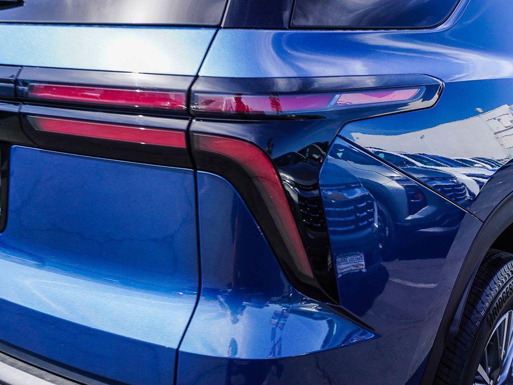 new 2026 Chevrolet Traverse car, priced at $43,795