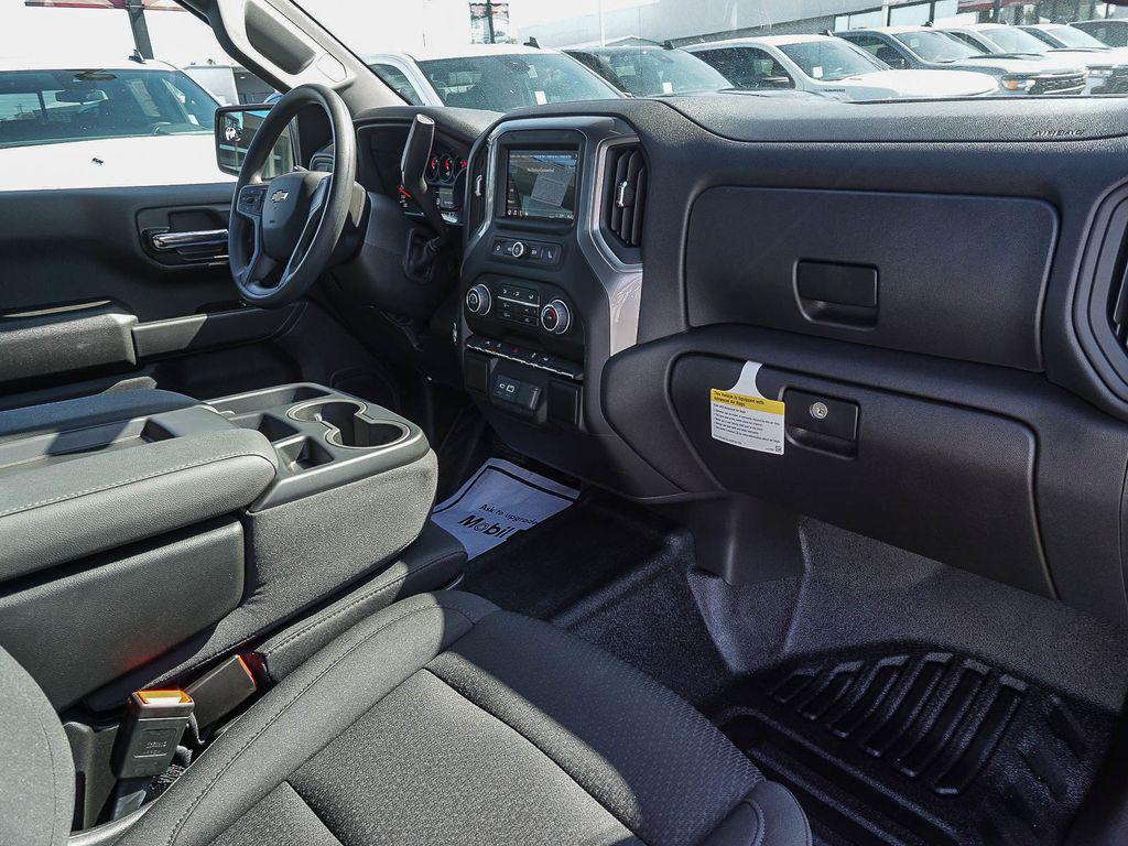 new 2026 Chevrolet Silverado 1500 car, priced at $28,915