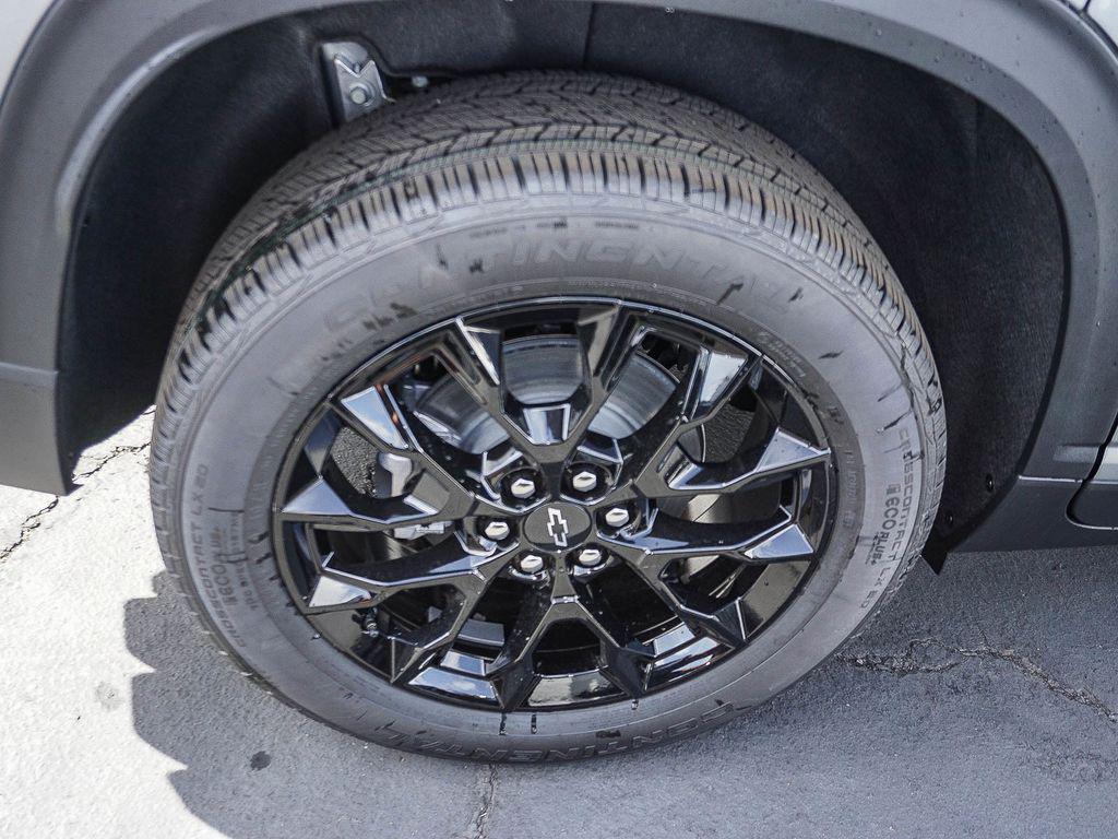 new 2026 Chevrolet Traverse car, priced at $41,080
