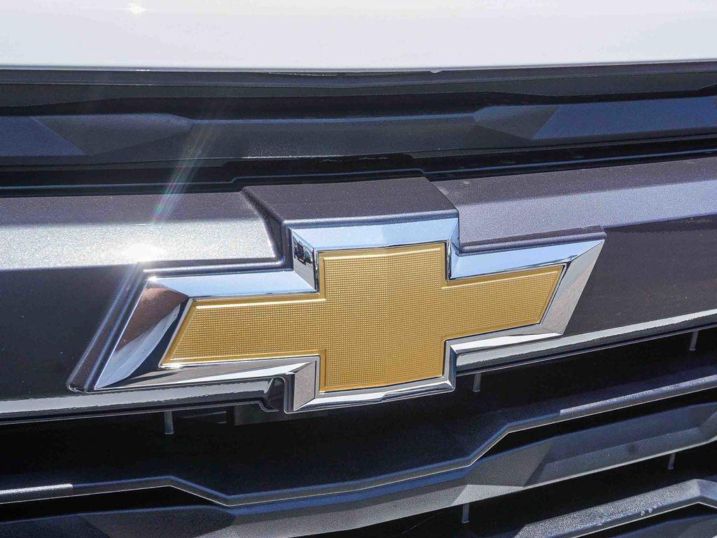 new 2026 Chevrolet Colorado car, priced at $44,090