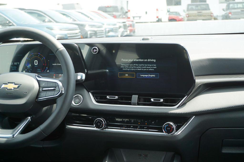 new 2026 Chevrolet Equinox car, priced at $26,295