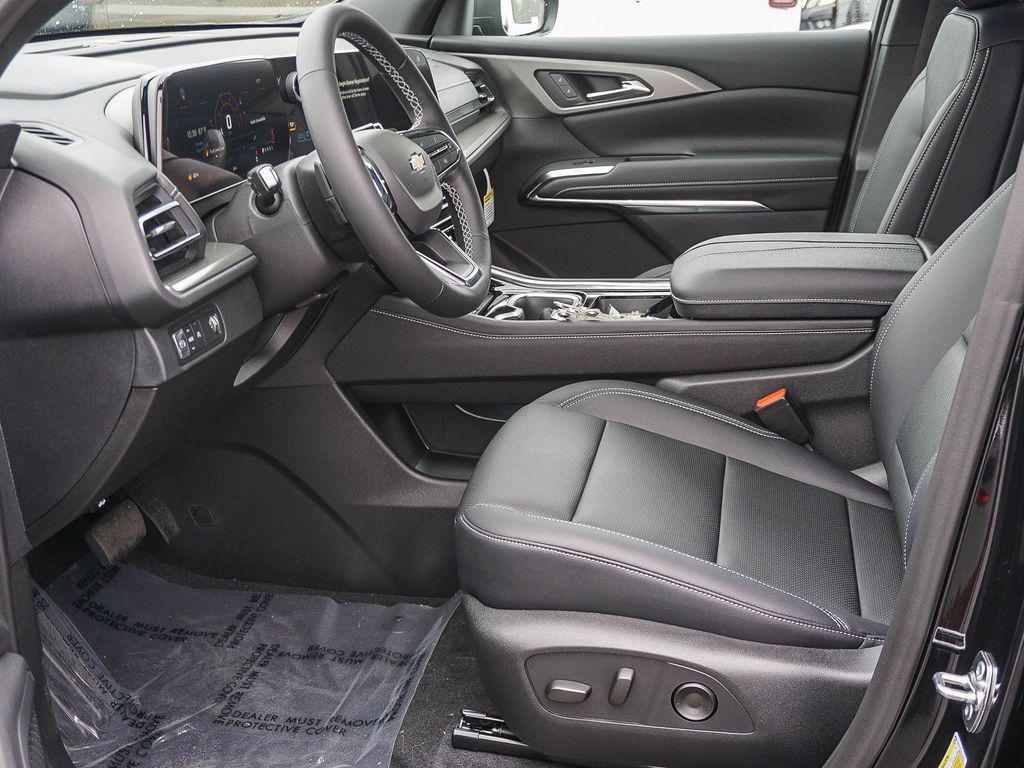 new 2026 Chevrolet Traverse car, priced at $43,795