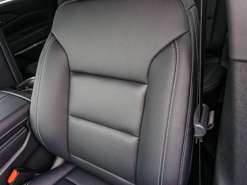 new 2026 Chevrolet Traverse car, priced at $43,795