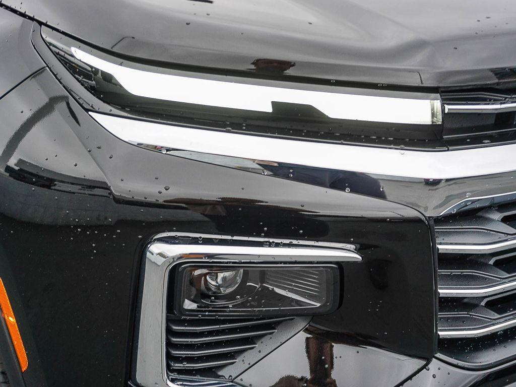 new 2026 Chevrolet Traverse car, priced at $43,795