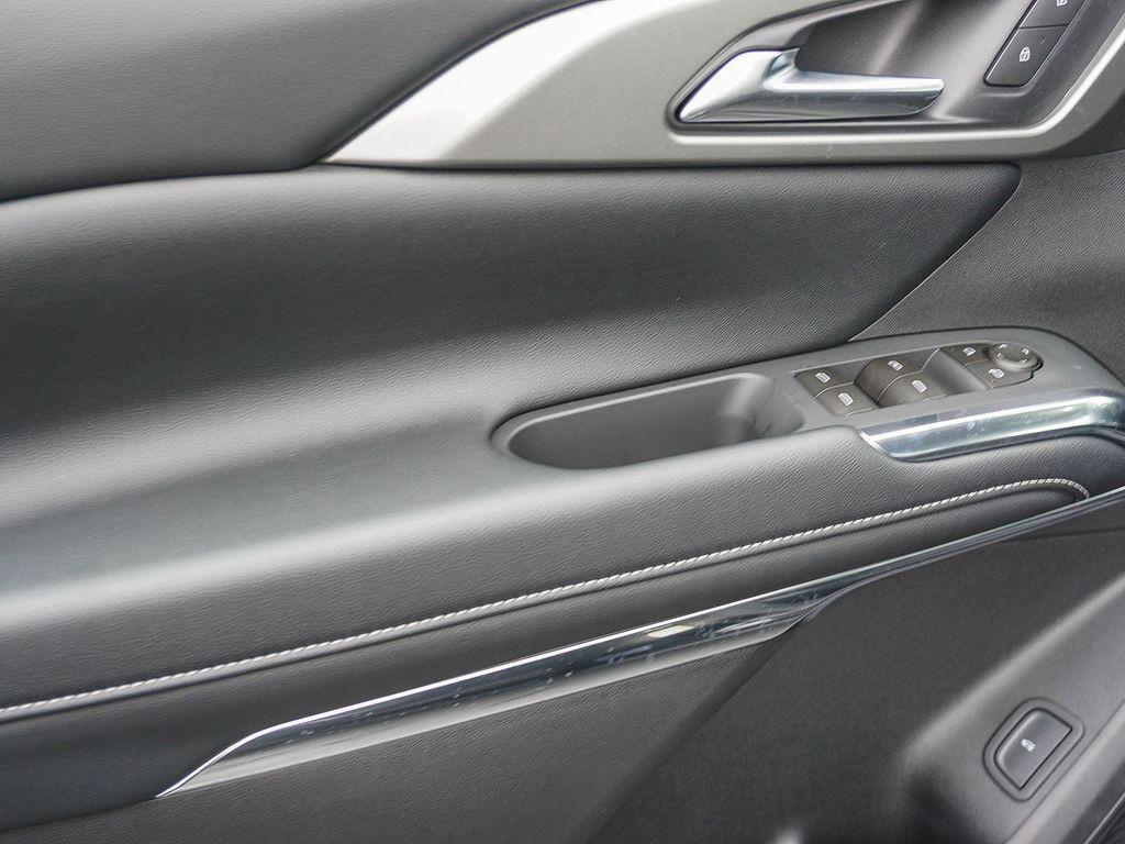new 2026 Chevrolet Traverse car, priced at $43,795