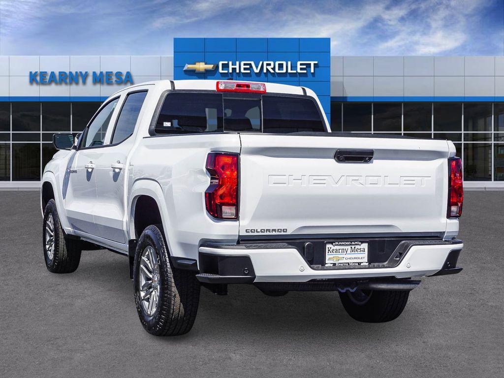 new 2026 Chevrolet Colorado car, priced at $33,095