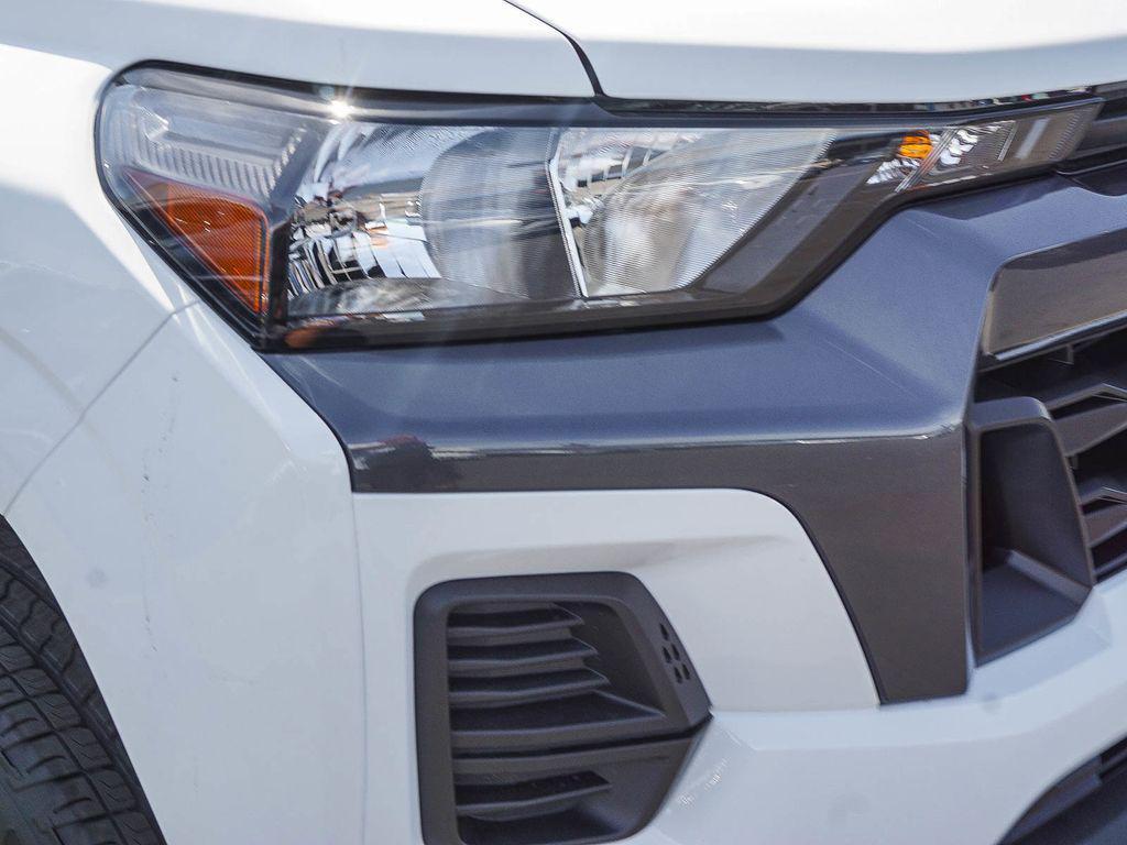 new 2026 Chevrolet Colorado car, priced at $33,095