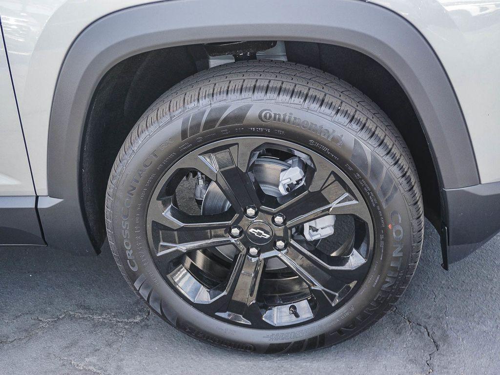 new 2026 Chevrolet Equinox car, priced at $27,340