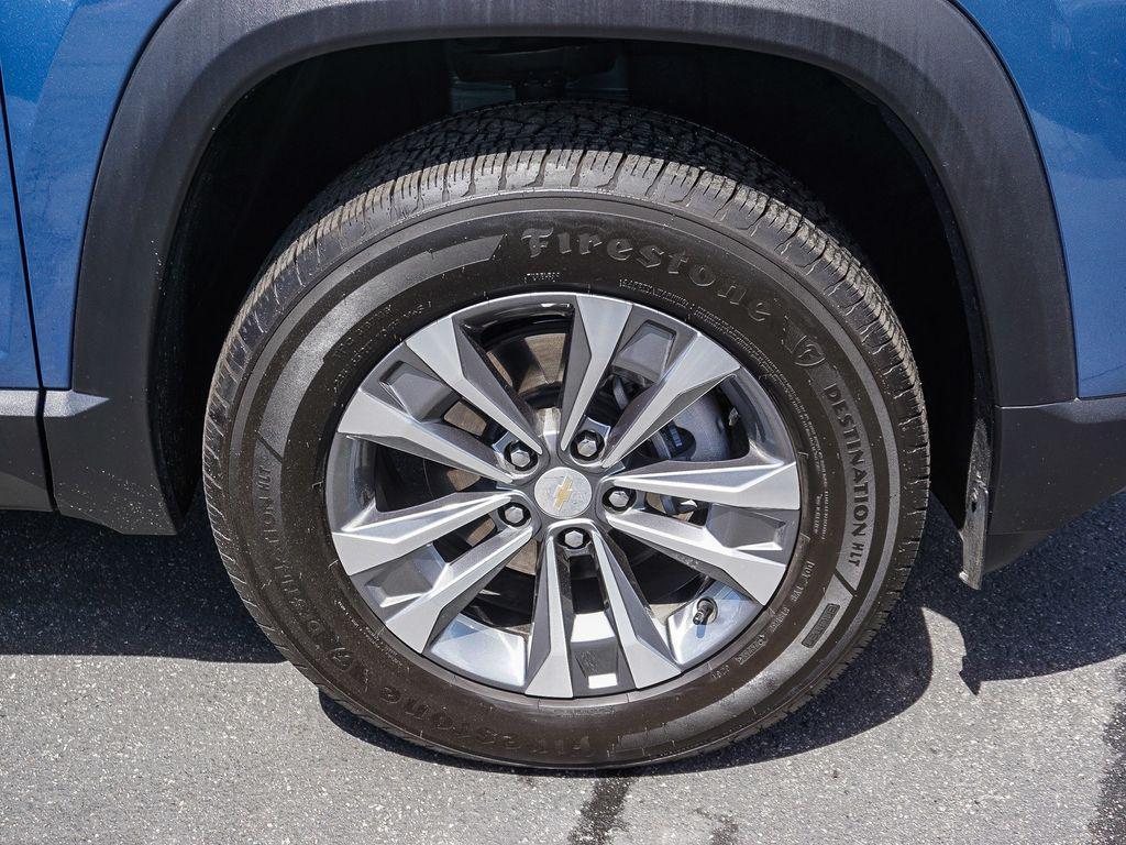 used 2026 Chevrolet Equinox car, priced at $28,548