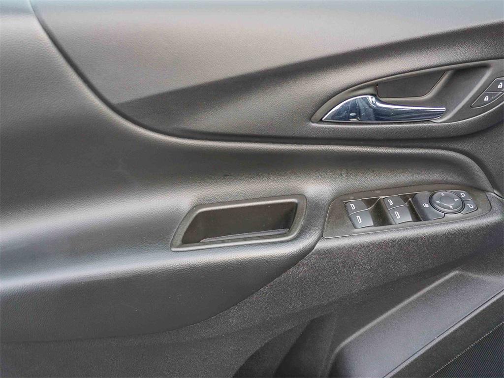 used 2023 Chevrolet Equinox car, priced at $17,986