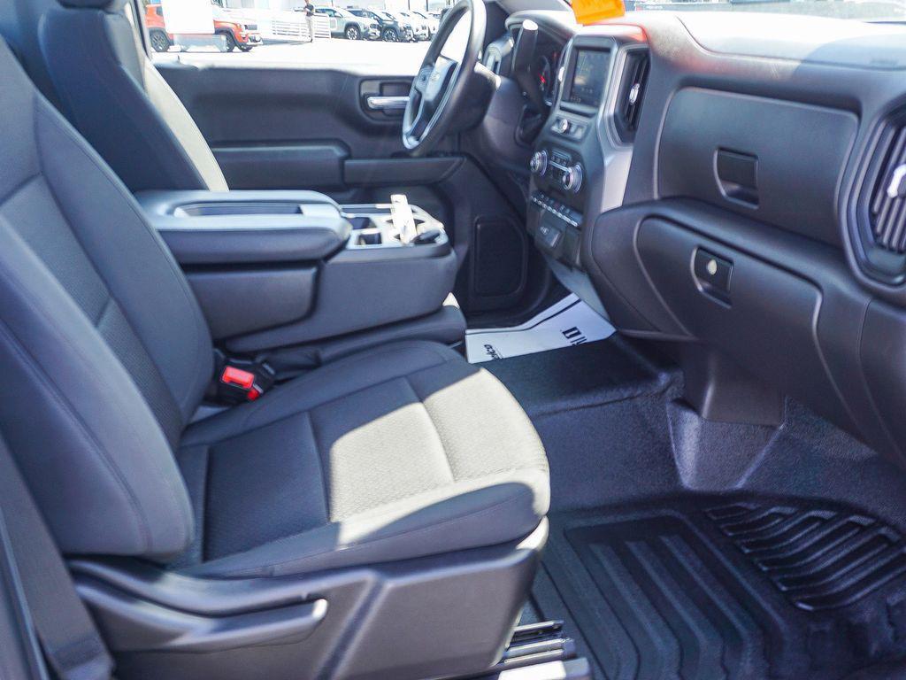 used 2025 Chevrolet Silverado 1500 car, priced at $33,091