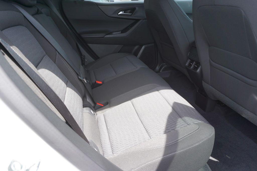 new 2026 Chevrolet Equinox car, priced at $26,295
