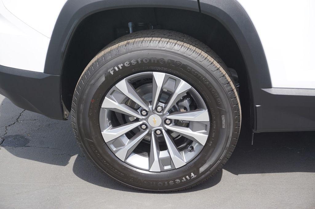new 2026 Chevrolet Equinox car, priced at $26,295