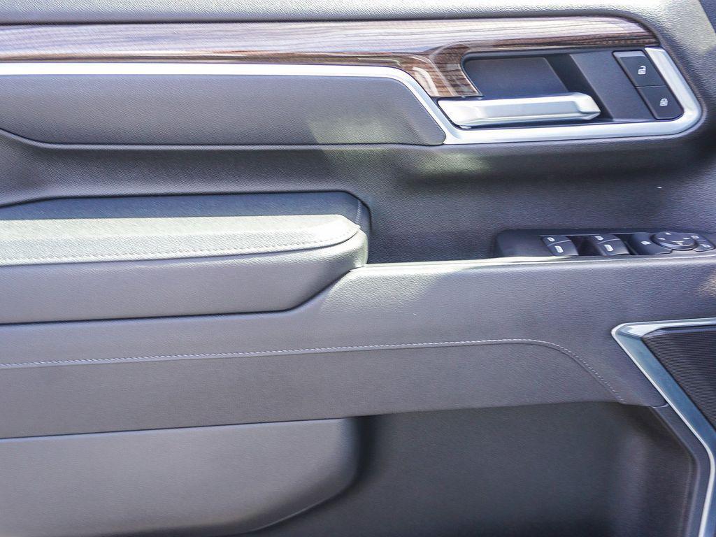 used 2025 Chevrolet Silverado 2500 car, priced at $51,907
