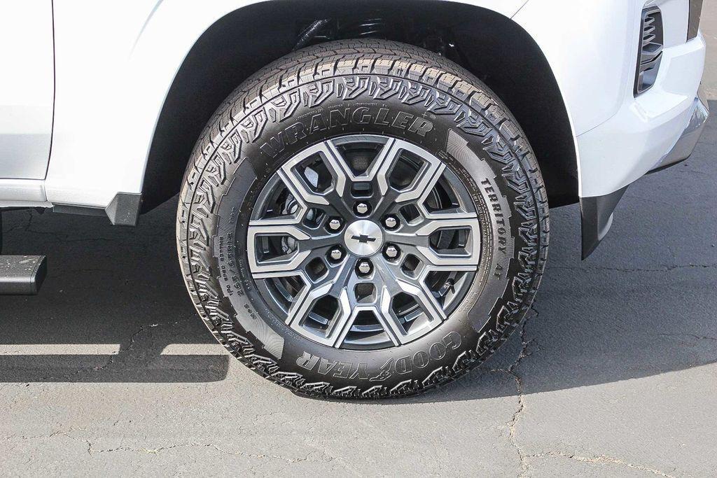new 2026 Chevrolet Colorado car, priced at $44,890