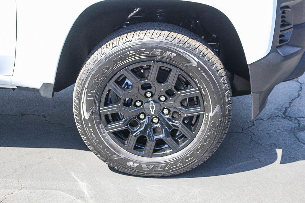 new 2026 Chevrolet Colorado car, priced at $32,605